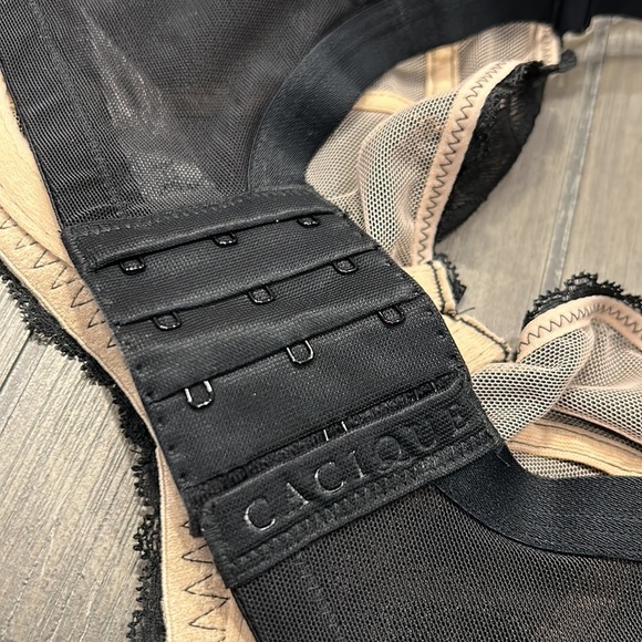 Cacique Unlined Full Coverage - Picture 5 of 9